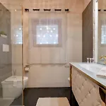 Swarovski Family With Pool Desenzanoloft Official Partner Homes & By Marriott Bonvoy Appartement *