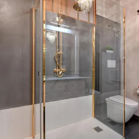 Apartment Desenzanoloft Official Partner Marriott Homes & - Swarovski Family With Pool *