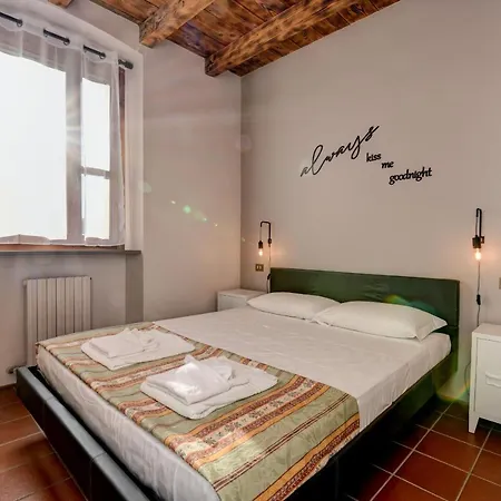 Apartment Desenzanoloft Official Partner Marriott Homes & - Swarovski Family With Pool Desenzano del Garda