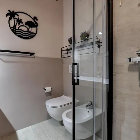 Desenzanoloft Official Partner Marriott Homes & - Swarovski Family With Pool