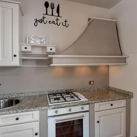Desenzanoloft Official Partner Marriott Homes & - Swarovski Family With Pool